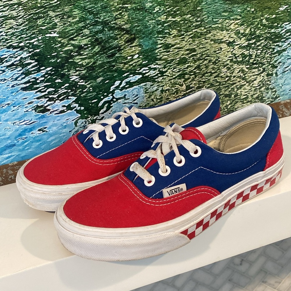 Vans red white and blue sneaker women’s size 5.5/men’s size 4